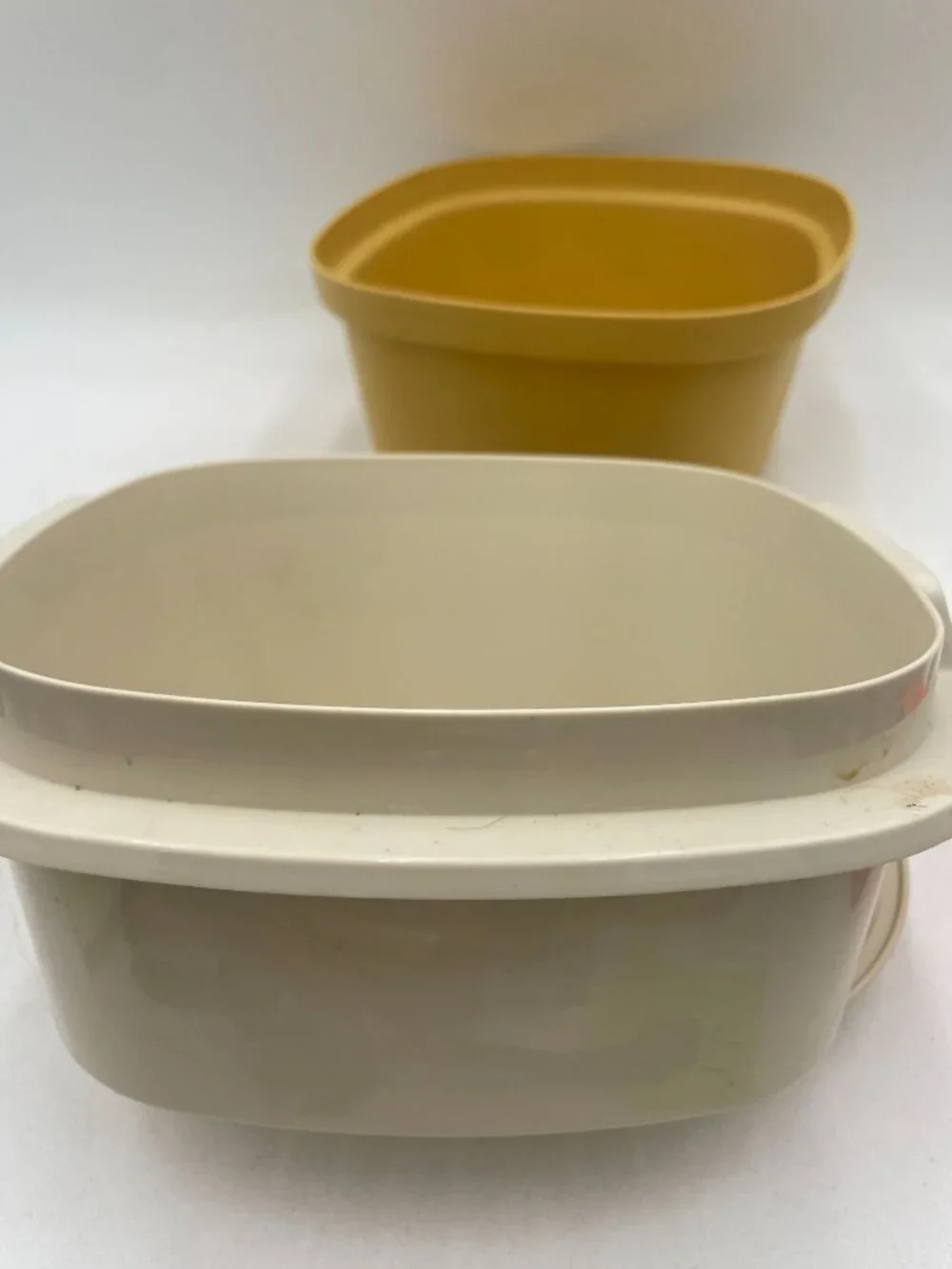 Tupperware Yellow Square Container Cream Lid Vintage Storage Or Serving Dish